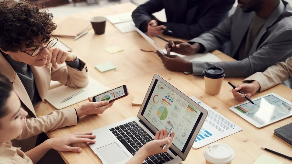 How to Lead a Team Effectively Through Change and Growth